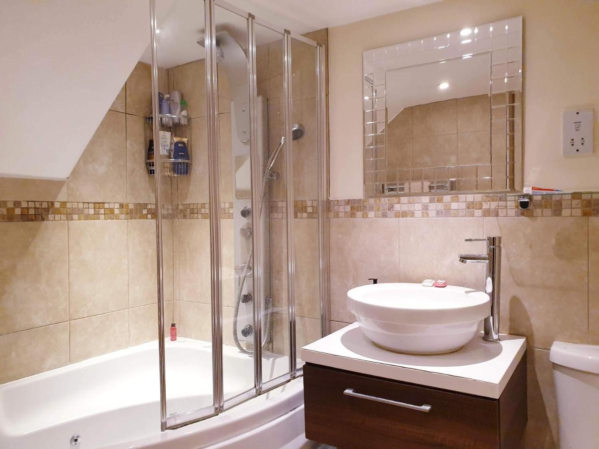 Cozy Muswell Hill 1-Bedroom Flat Londres Exterior foto